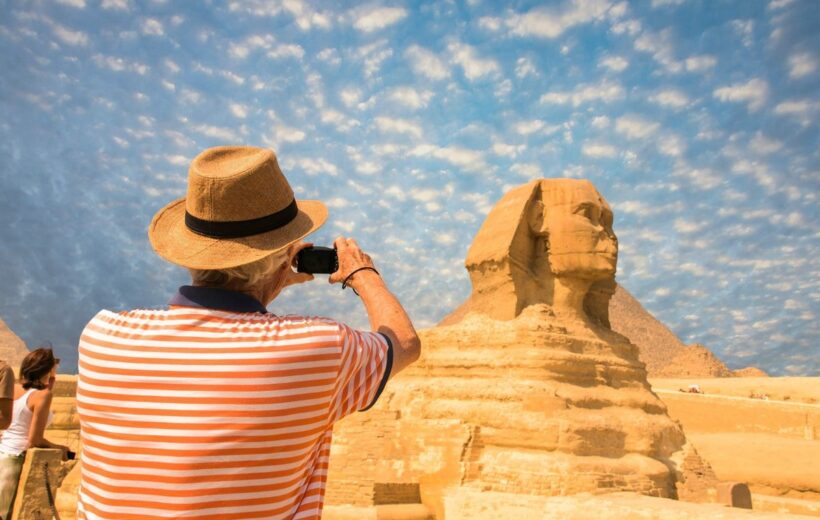 Pyramids of Giza, Sphinx & Egyptian Museum Tour